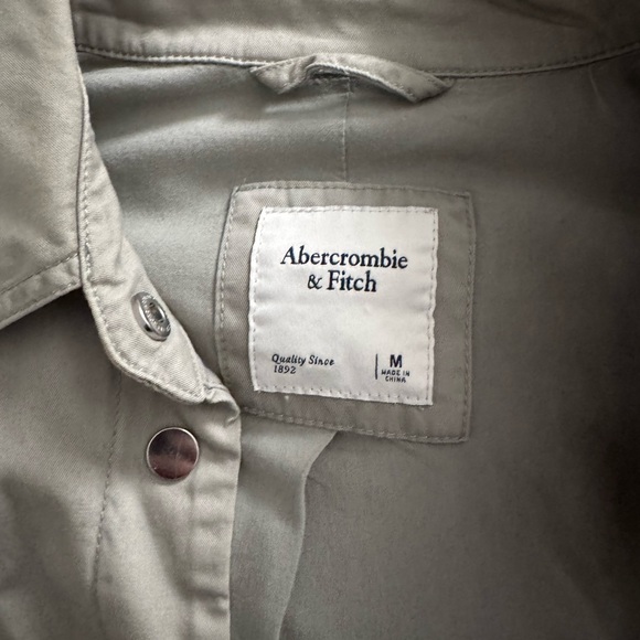 Abercrombie & Fitch Sage Green Utility Shirt - Picture 4 of 8